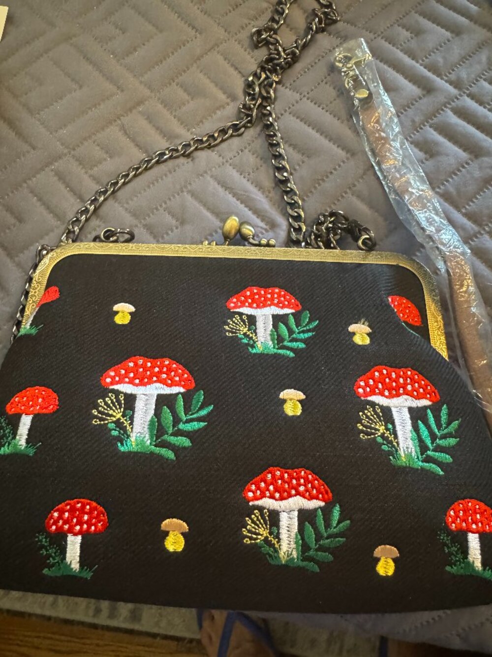 Embroidered Mushroom Kiss Lock Crossbody Bag